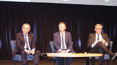 Lors de l’AG de Vivescia Industries, mardi 12 décembre, à Reims, Olivier Miaux, gérant de Vivescia Industries, Nicolas Demoury, président du conseil de surveillance de Vivescia Industries, et Christoph Büren, président du groupe Vivescia, ont fait état de bons résultats malgré un contexte économique mondial compliqué.