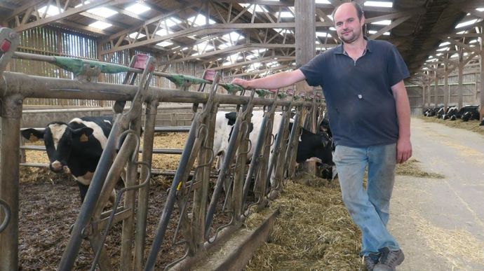Vincent Verschuere, éleveur laitier dans l'Oise, vient d'être condamné pour nuisances sonores et olfactives de son exploitation.