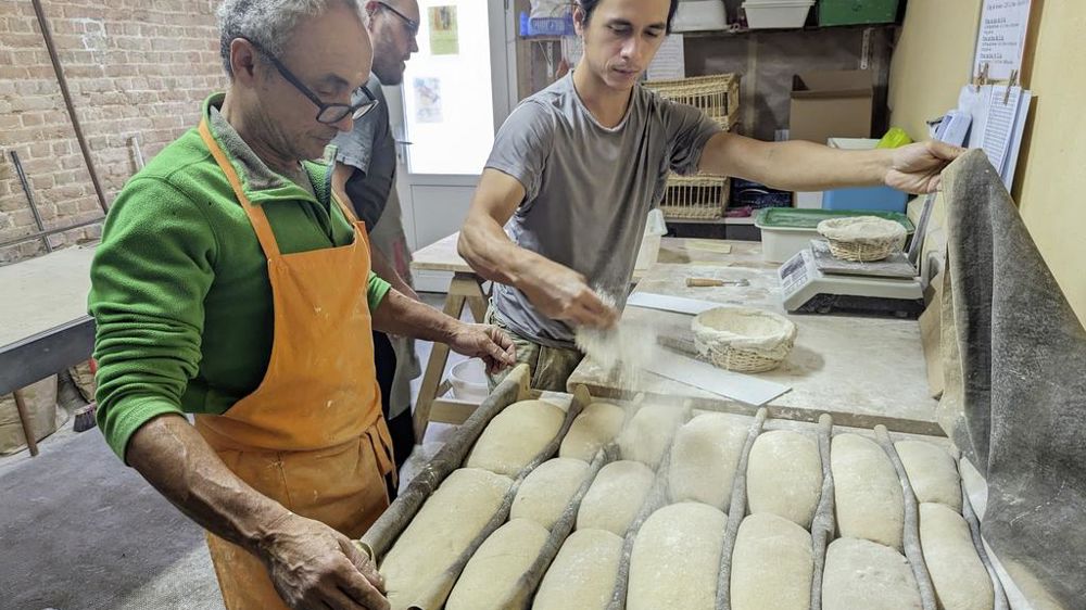 L'association fabrique entre 50 et 80 kilos de pain par semaine.