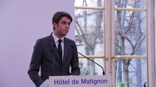 Le Premier ministre Gabriel Attal a déclaré ouvrir une « nouvelle étape » pour « produire et protéger » ce 1er février 2024.