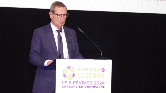 « Cette structuration en OP autorise même nos coopératives à revoir à la hausse certaines ambitions de notre prospective Luzerne 2026 », précise Éric Masset, président de Luzerne de France, lors de leur troisième symposium.