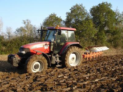 Tracteur Case IH Mxm 140.