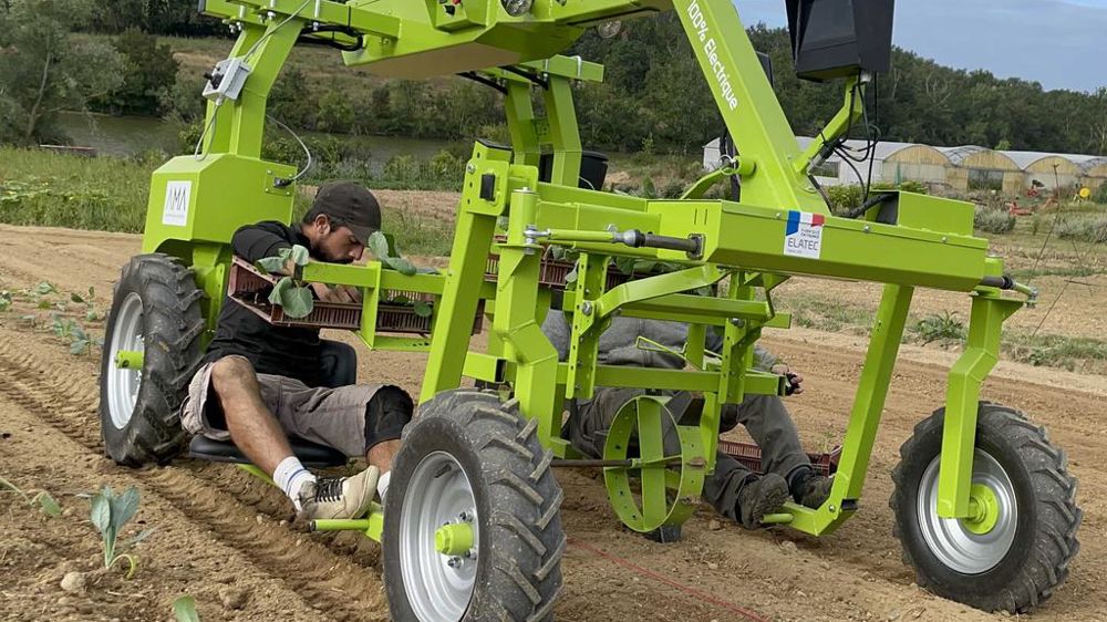 L’AMA, automoteur modulaire agricole, utilisable en extérieur ou sous abri, d’Elatec.
