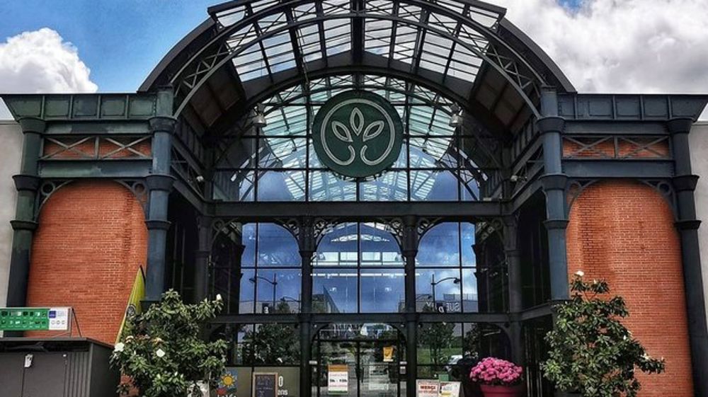 Le Gamm vert  du siège social de Cavac Distribution. à La Roche-sur-Yon.