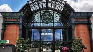 Le Gamm vert  du siège social de Cavac Distribution. à La Roche-sur-Yon.