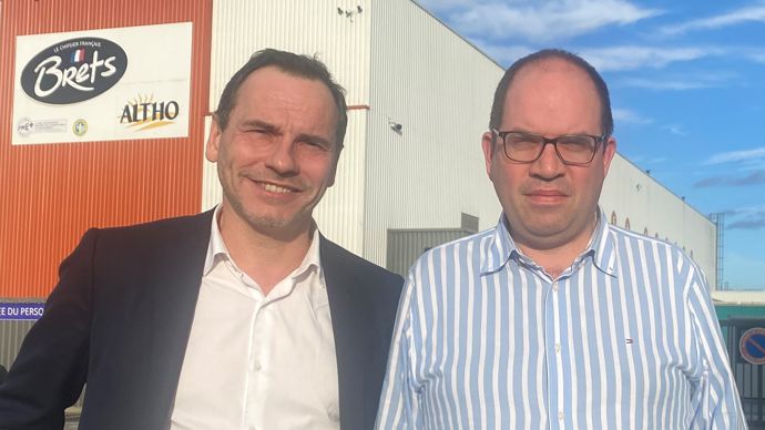 Laurent Cavard (à g.), PDG d'Altho, et Philippe Quennemet, responsable appro du chipsier français.