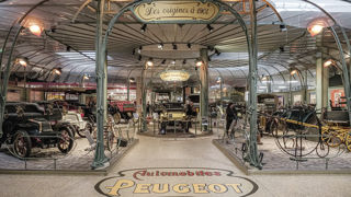 130 véhicules sont exposés au Musée de l'aventure Peugeot, à Sochaux, dans le Doubs. 130 véhicules sont exposés au Musée de l'aventure Peugeot, à Sochaux, dans le Doubs.