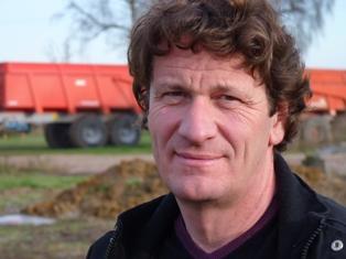 Vincent Devyldère, agriculteur bio à Equennes Eramécourt.
