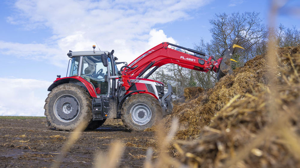 Le Massey Ferguson 6S.155 Dyna-6 s’appuie sur un empattement long pour un 4 cylindres, tout en gardant un rayon de braquage court de moins de 5 m.