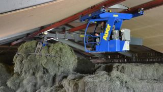 A la Cuma Elgarrekin, une installation collective est en œuvre pour un séchage collectif des fourrages.