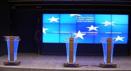 Salle de presse du Conseil européen où Mr Van Rompuy fera son allocution pour présenter sa nouvelle proposition budgétaire pour 2014/2020