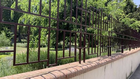 L’essentiel du foncier des villes est détenu par des opérateurs privés. Le dernier Observatoire des villes vertes a cherché à mesurer les efforts réalisés par les collectivités pour aider ces acteurs à mieux végétaliser leurs espaces.