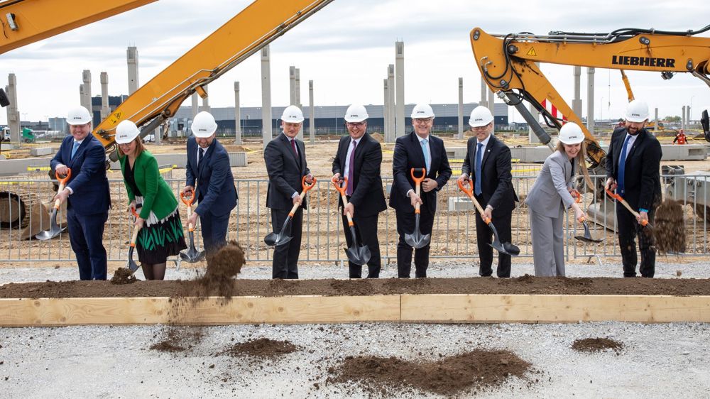 Cérémonie de pose des fondations de la future usine Stihl en Roumanie.