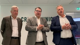 A l'occasion de sa conférence de presse annuelle, Stanislas Bouchard, directeur général adjoint, Xavier Astolfi, directeur général, et Olivier de Bohan, président du conseil d’administration, (de gauche à droite) ont présenté les résultats de Cristal Union pour l’exercice de 2023-2024 et évoqué les perspectives pour le groupe. A l'occasion de sa conférence de presse annuelle, Stanislas Bouchard, directeur général adjoint, Xavier Astolfi, directeur général, et Olivier de Bohan, président du conseil d’administration, (de gauche à droite) ont présenté les résultats de Cristal Union pour l’exercice de 2023-2024 et évoqué les perspectives pour le groupe.
