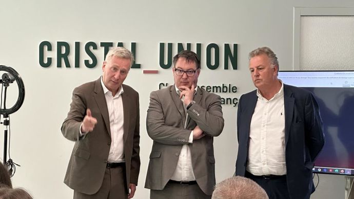 Stanislas Bouchard, DG adjoint de Cristal Union, Xavier Astolfi, DG, et Olivier de Bohan, président, mardi 4 juin, à Paris.
