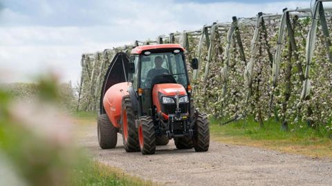 Tracteur et matériel vignerons Kubota. Tracteur et matériel vignerons Kubota.