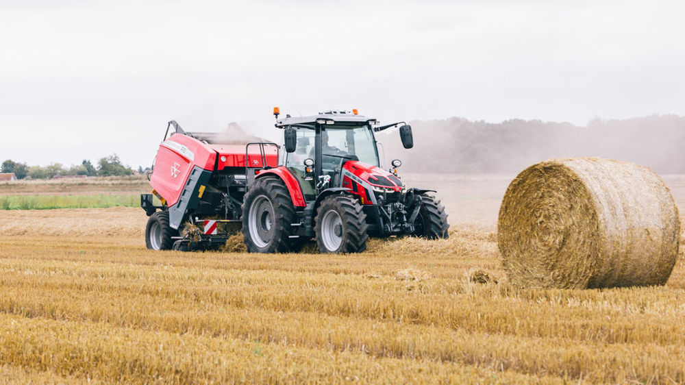 Les machines mises à disposition dans le programme MF Always Running dépendent des concessionnaires. Les machines mises à disposition dans le programme MF Always Running dépendent des concessionnaires.