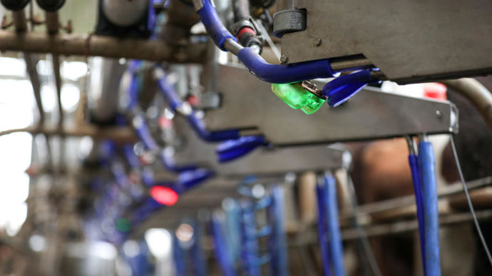 Les Led de couleur rouge, verte et orange donnent une indication visuelle sur la qualité du lait.