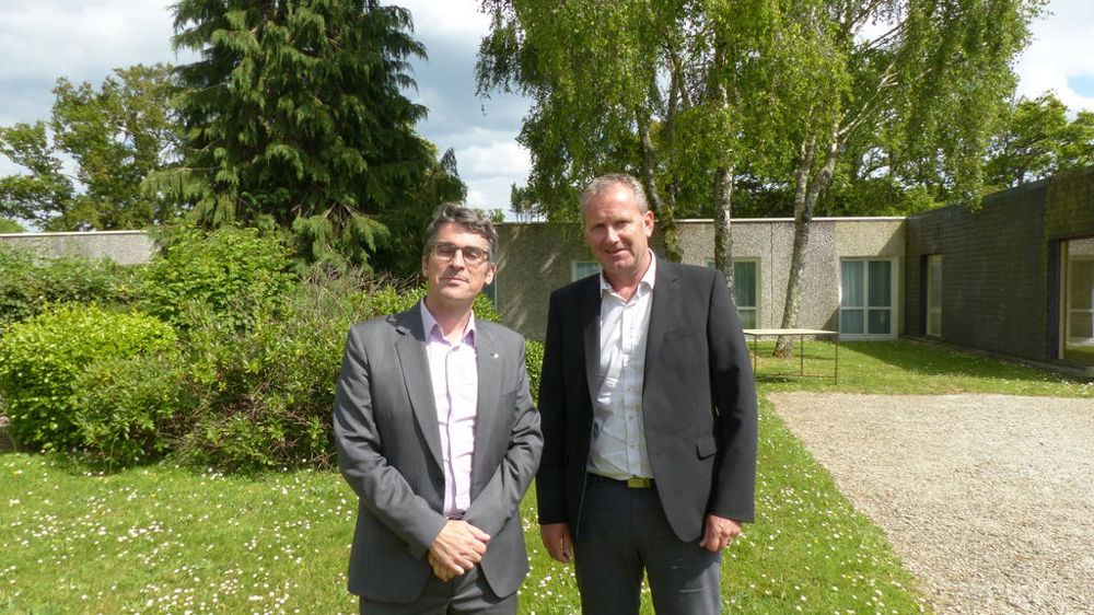 Pour Pierre-Yves Delespine, secrétaire exécutif et Éric Gérard, directeur de l’activité agricole d’Emil Frey, l’investissement dans la distribution du machinisme agricole va renforcer la robustesse du groupe.