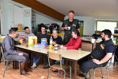 Petit-déjeuner avec les salariés. Petit-déjeuner avec les salariés.
