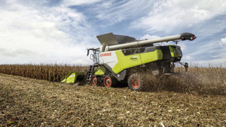 La Trion 740 de Claas embarque un battage classique et une séparation par monorotor. La Trion 740 de Claas embarque un battage classique et une séparation par monorotor.
