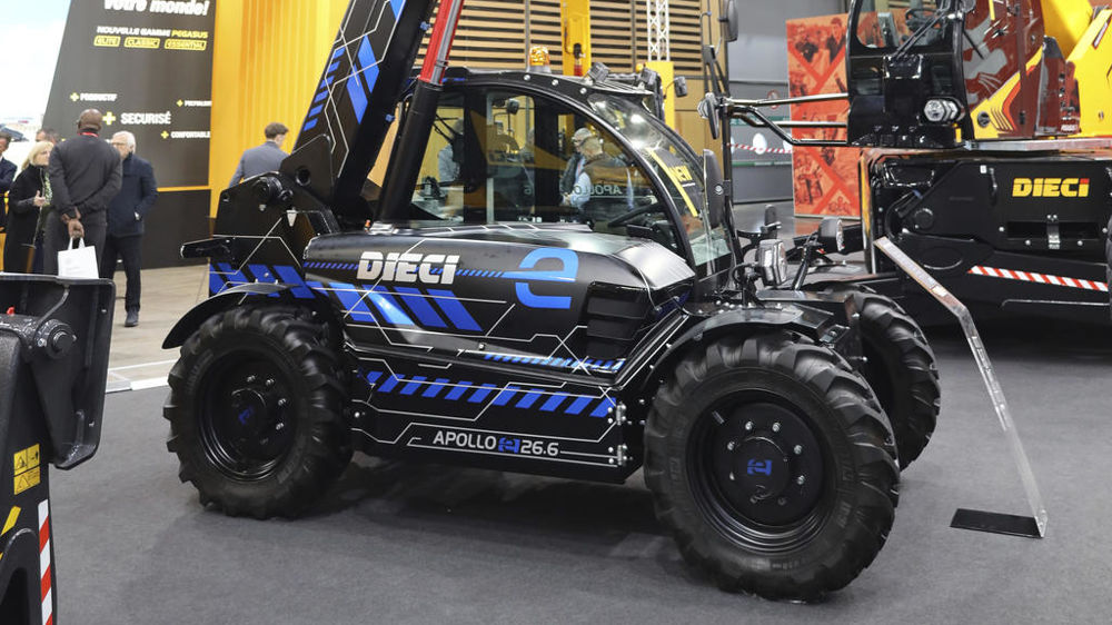 Le prototype du chariot télescopique électrique Dieci Apollo e 26.6 présenté à Intermat 2024.