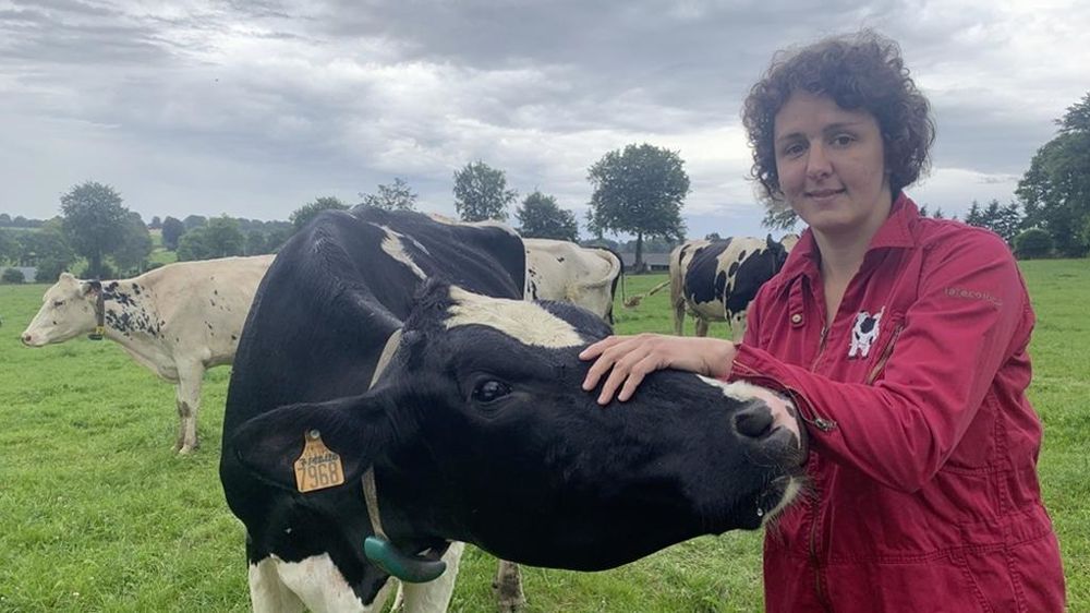 Louise veut vivre de sa passion de l'élevage laitier.
