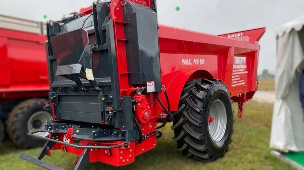 La table d’épandage des Thievin Maral Pro monte en gamme