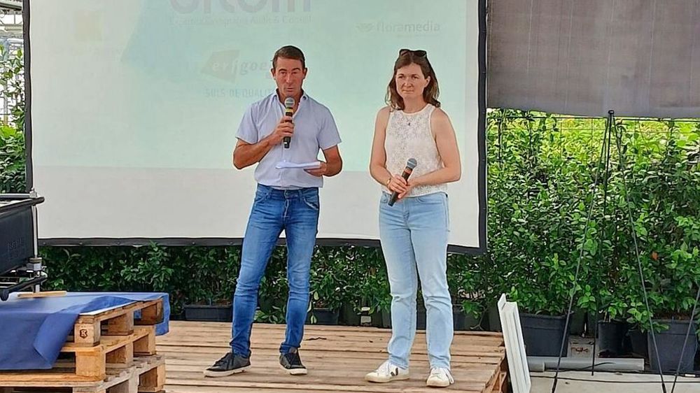 Marie-Laure Javoy-Rauline et Benoît Javoy ont repris l’entreprise créée par leur père, Pierre, il y a 40 ans. A l’occasion de la célébration de leur anniversaire, ils ont présenté l’engagement de la pépinière en « entreprise à mission ».