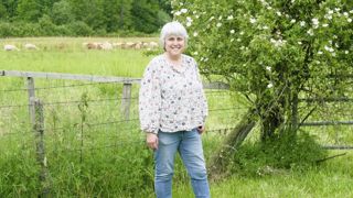 Depuis 2021, Isabelle Janin  préside l’association Étamine qui dispose d’un espace-test de 13 ha en agriculture biologique