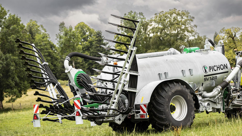 Samson produit des matériels d'épandage Pichon à Landivisiau (Finistère).