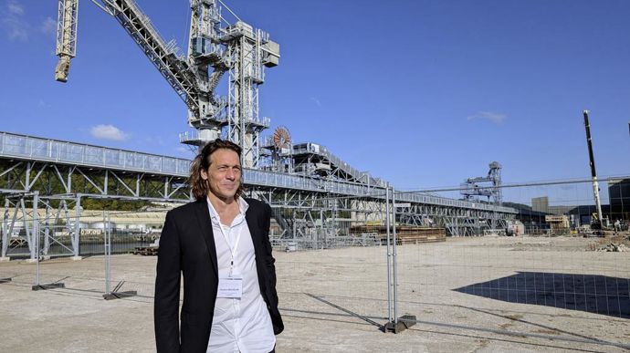 « Nous pourrons accueillir des supramax de 240 m de long et de 32 m de large avec 7 cales et 50 000 tonnes », se félicite Florent Beuzelin, PDG du groupe BZ.