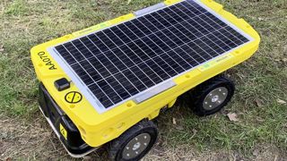 Vitirover, un robot de tonte. Vitirover, un robot de tonte.