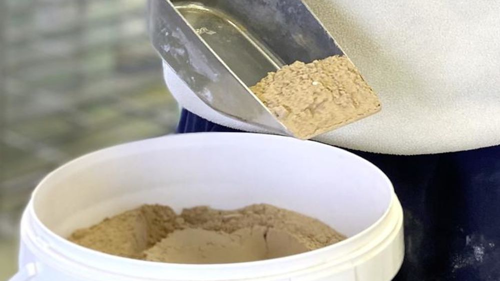 Aux Sables-d’Olonne, Le Fournil de Pépette incorpore de la poudre de psyllium blond dans ses pains sans gluten, à raison de huit à dix grammes par kilo de farine.