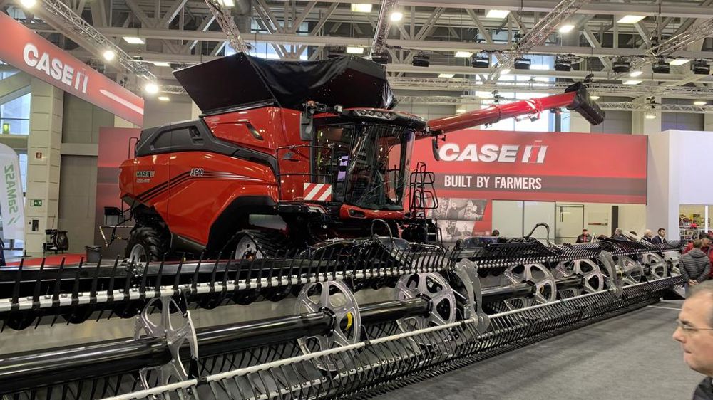 Case Ih Donne Le Coup Denvoi Europ En De Sa Moissonneuse Batteuse Af Leima