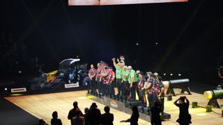 L'Australie sur la première marche du podium avec un résultat de 43,15 secondes, nouveau record du monde de battu. Les Etats-Unis se classent deuxième devant le Canada.