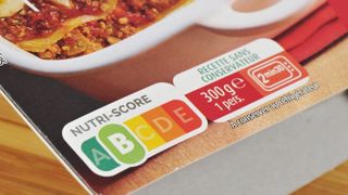 Carrefour adopte une attitude similaire à Leclerc en affichant sur son site le Nutri-score de ses fournisseurs et non plus seulement de ses propres marques. Carrefour adopte une attitude similaire à Leclerc en affichant sur son site le Nutri-score de ses fournisseurs et non plus seulement de ses propres marques.