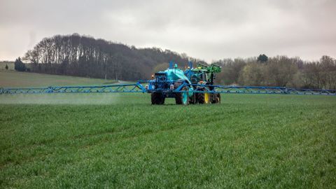 « Je ne veux pas laisser les producteurs dans le désarroi voire le désespoir de la perte de leurs filières », a indiqué la ministre de l'agriculture.