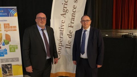 Jean-Marc Foucher et Sébastien Ciezki, respectivement président et directeur général d’Île de France Sud, lors de l'AG de la coopérative, jeudi 5 décembre, à Étampes (Essonne).