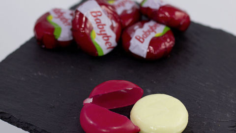 Les familles fondatrices du groupe Bel ont lancé une offre publique d'achat pour retirer Unibel de la Bourse.