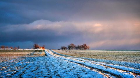 Les couvertures neigeuses peinent à se maintenir en Russie.