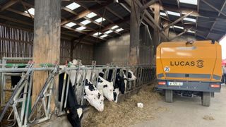 Le coût de distribution d'aliment peut facilement aller du simple au double, selon le nombre de facteurs défavorables sur la ferme. Le coût de distribution d'aliment peut facilement aller du simple au double, selon le nombre de facteurs défavorables sur la ferme.