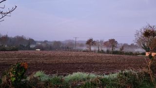 Le début de semaine doux laisse place à une météo plus froide et humide à partir de la moitié de la semaine. Le début de semaine doux laisse place à une météo plus froide et humide à partir de la moitié de la semaine.