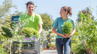 L’enseigne Botanic, qui fête ses 30 ans, intègre Crédit Mutuel Equity dans son capital et propose de nouveaux services, dans le but de « toujours être en avance ». L’enseigne Botanic, qui fête ses 30 ans, intègre Crédit Mutuel Equity dans son capital et propose de nouveaux services, dans le but de « toujours être en avance ».