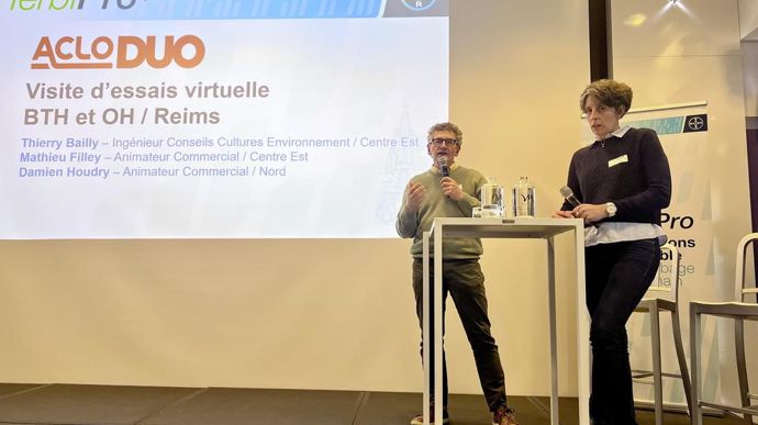 Thierry Bailly, ingénieur conseil cultures environnement pour le Centre-Est, et Magalie Devavry, responsable technique chez Bayer, ont présenté Aclo Duo, un nouvel herbicide céréales, à l'occasion du colloque HerbiPro, mercredi 26 février, à Paris.