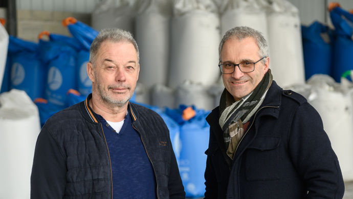 Dominique Genottin (à g.), président de la Cavac Villejésus, et Michel Caillaud, directeur général.