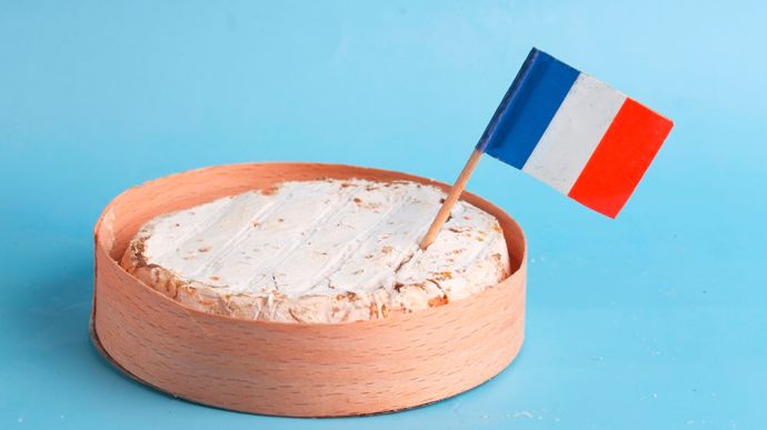 Actuellement, entre 20 000 et 25 000 tonnes de fromages français sont expédiés chaque année vers les États-Unis.