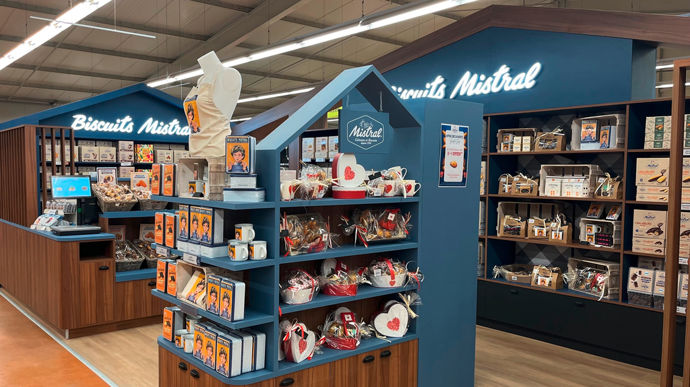 La mise en place du shop in shop Mistral au sein du Gamm vert de Nuits-Saint-Georges (Côte-d'Or) est une réussite : un client sur quatre repart avec un sachet de la biscuiterie.