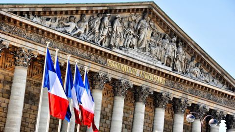 Les députés de la commission des Affaires économiques ont donné leur feu vert pour que l'acétamipride puisse être autorisé par décret. Les députés de la commission des Affaires économiques ont donné leur feu vert pour que l'acétamipride puisse être autorisé par décret.