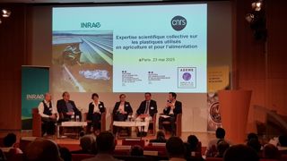 L'Inrae et le CNRS ont présenté les résultats d'une expertise sur l'utilisation et les effets du plastique dans les secteurs de l'agriculture et de l'alimentaire, le 23 mai 2025, à Paris. L'Inrae et le CNRS ont présenté les résultats d'une expertise sur l'utilisation et les effets du plastique dans les secteurs de l'agriculture et de l'alimentaire, le 23 mai 2025, à Paris.